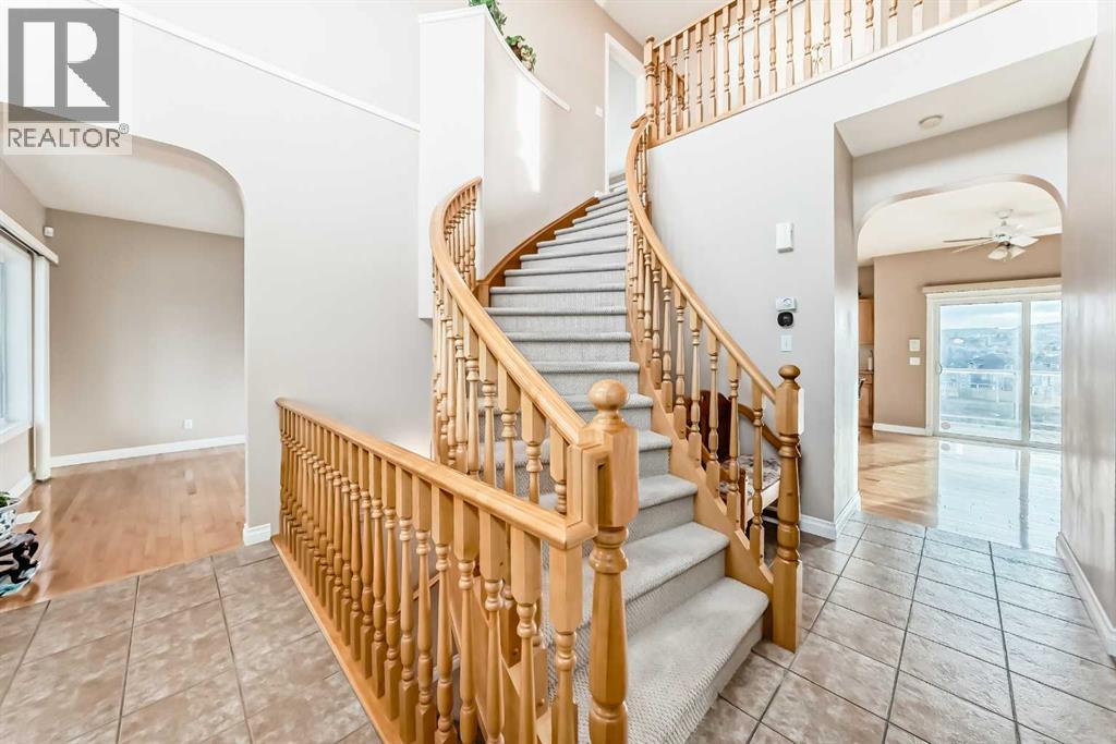 60 Hidden Creek Road NW