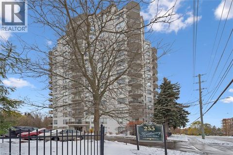 255 KEATS Way Unit# 706 Waterloo ON N2L6N6