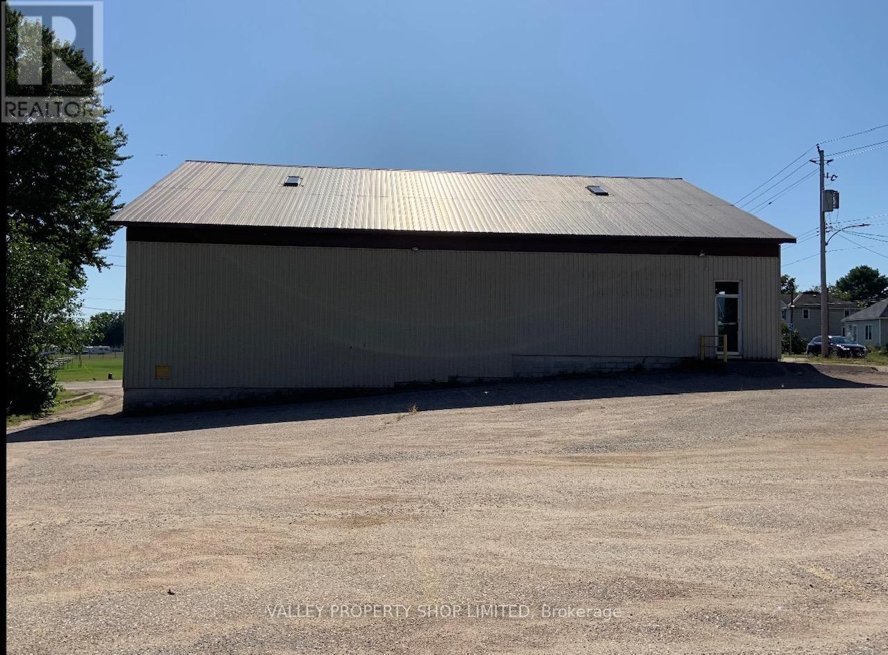 1043 PEMBROKE STREET W