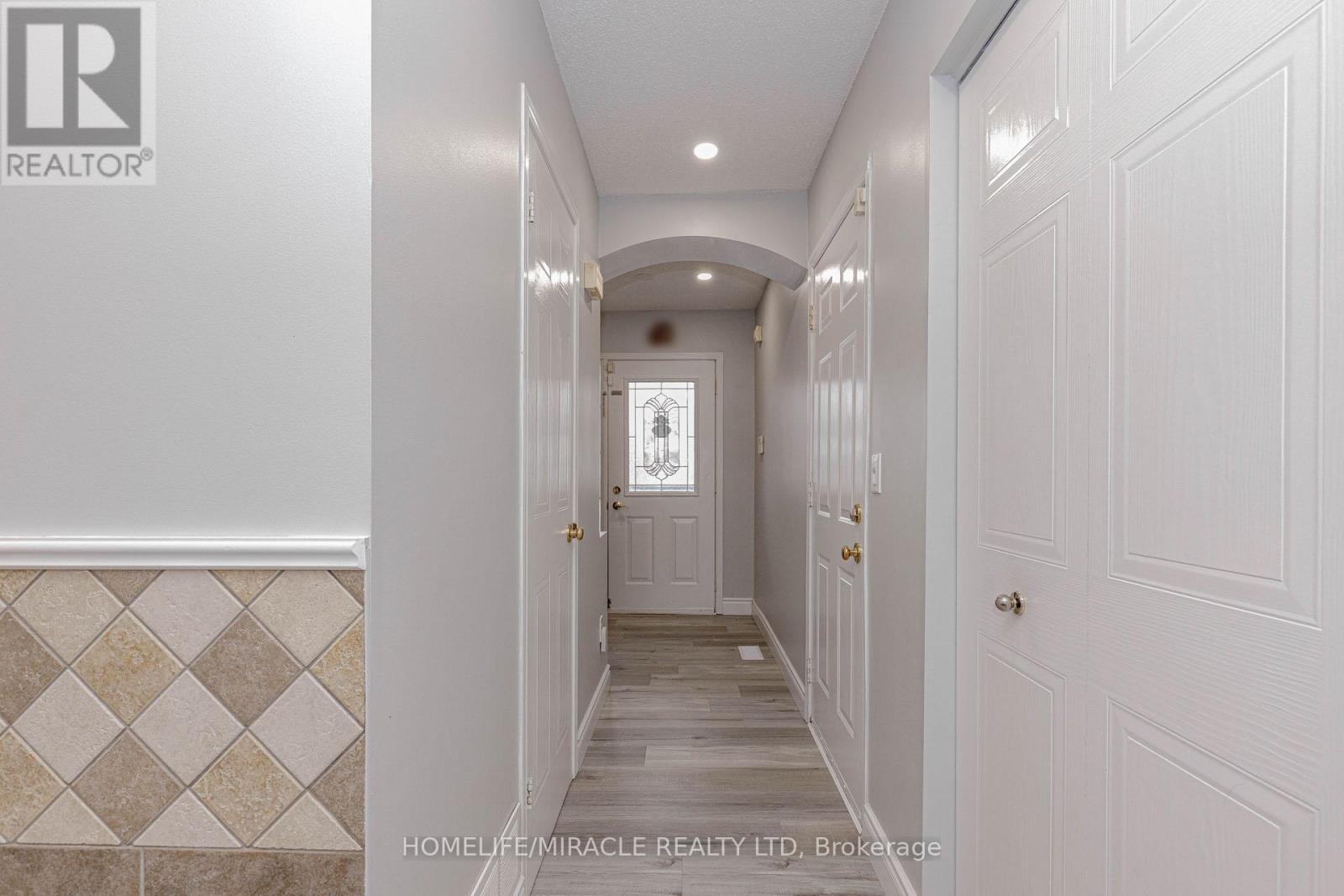 128 KARALEE CRESCENT