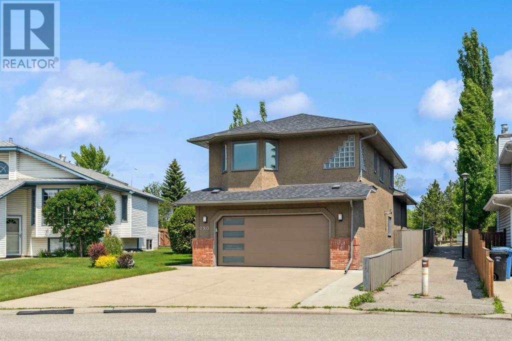 290 Riverview Park SE