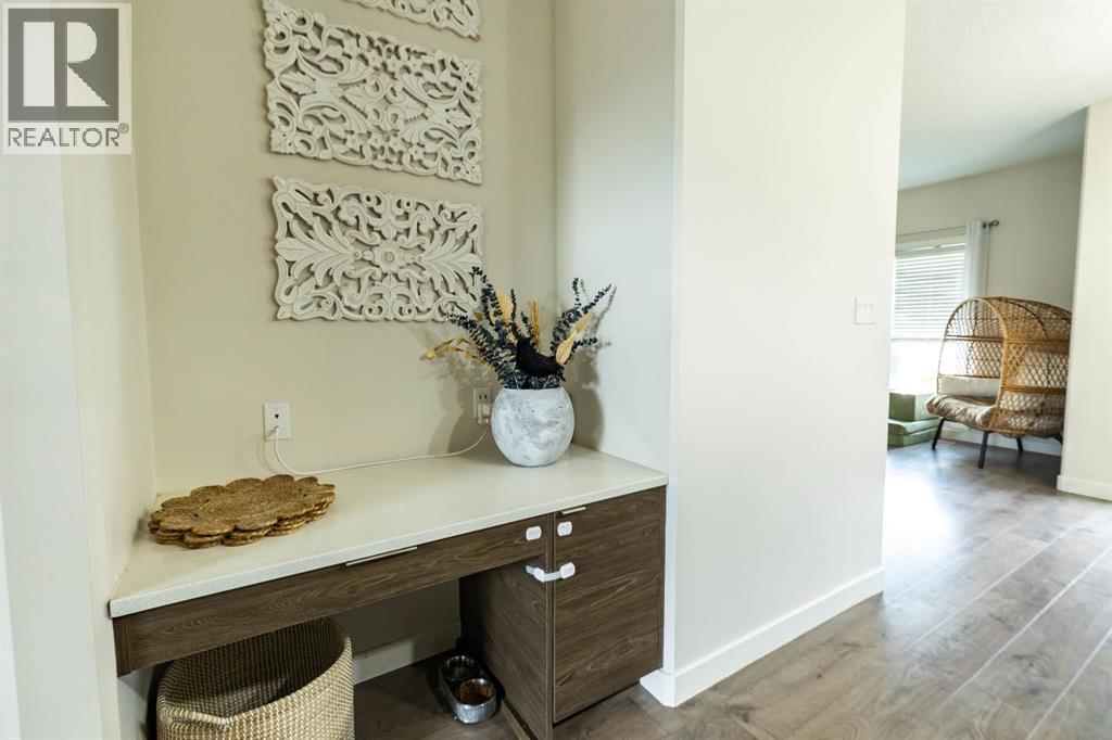 1015 Mt Sundance Manor W