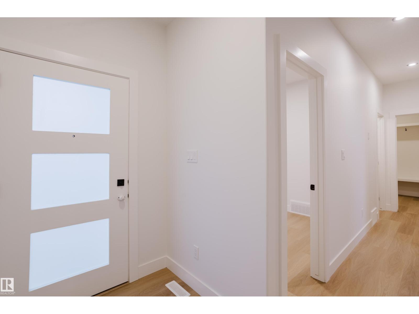 811 ELDERBERRY CO NW