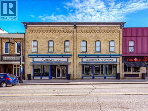 95-101 PEEL Street New Hamburg ON N3A1E7