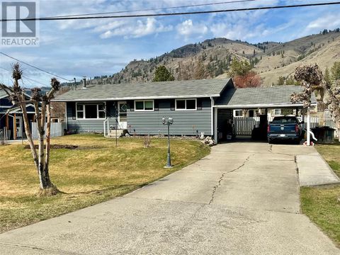 431 Hartland Avenue Midway BC V0H1M0
