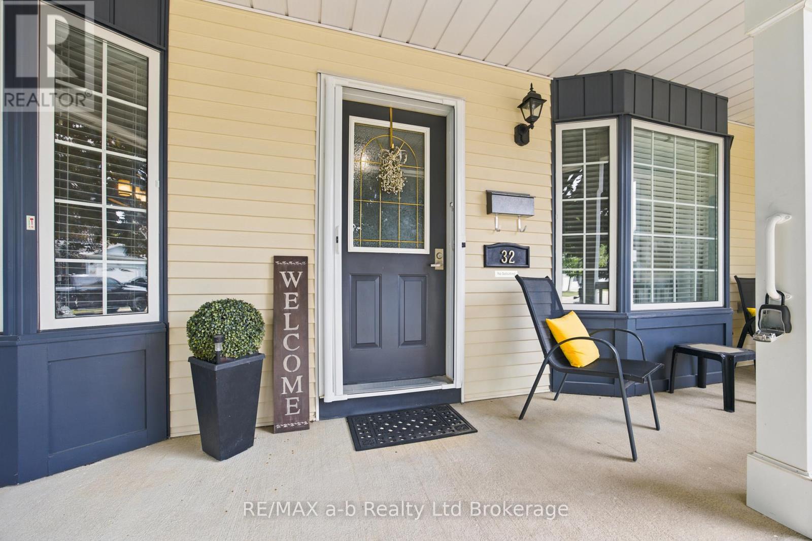 32 WILKINS CRESCENT