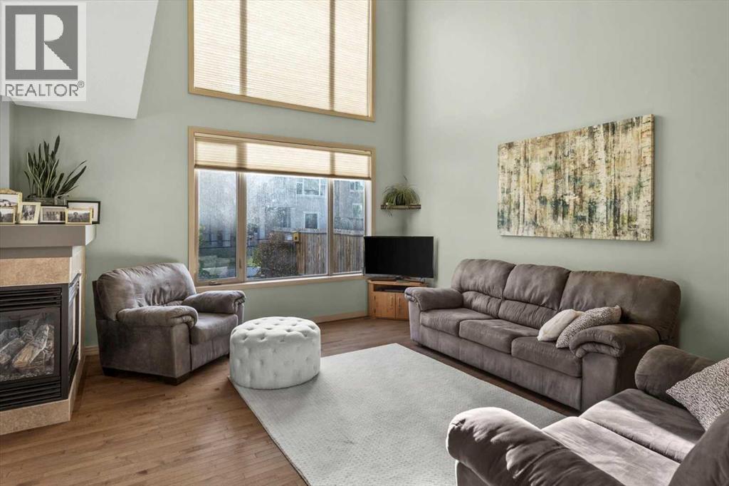 25 Tuscany Summit Terrace NW