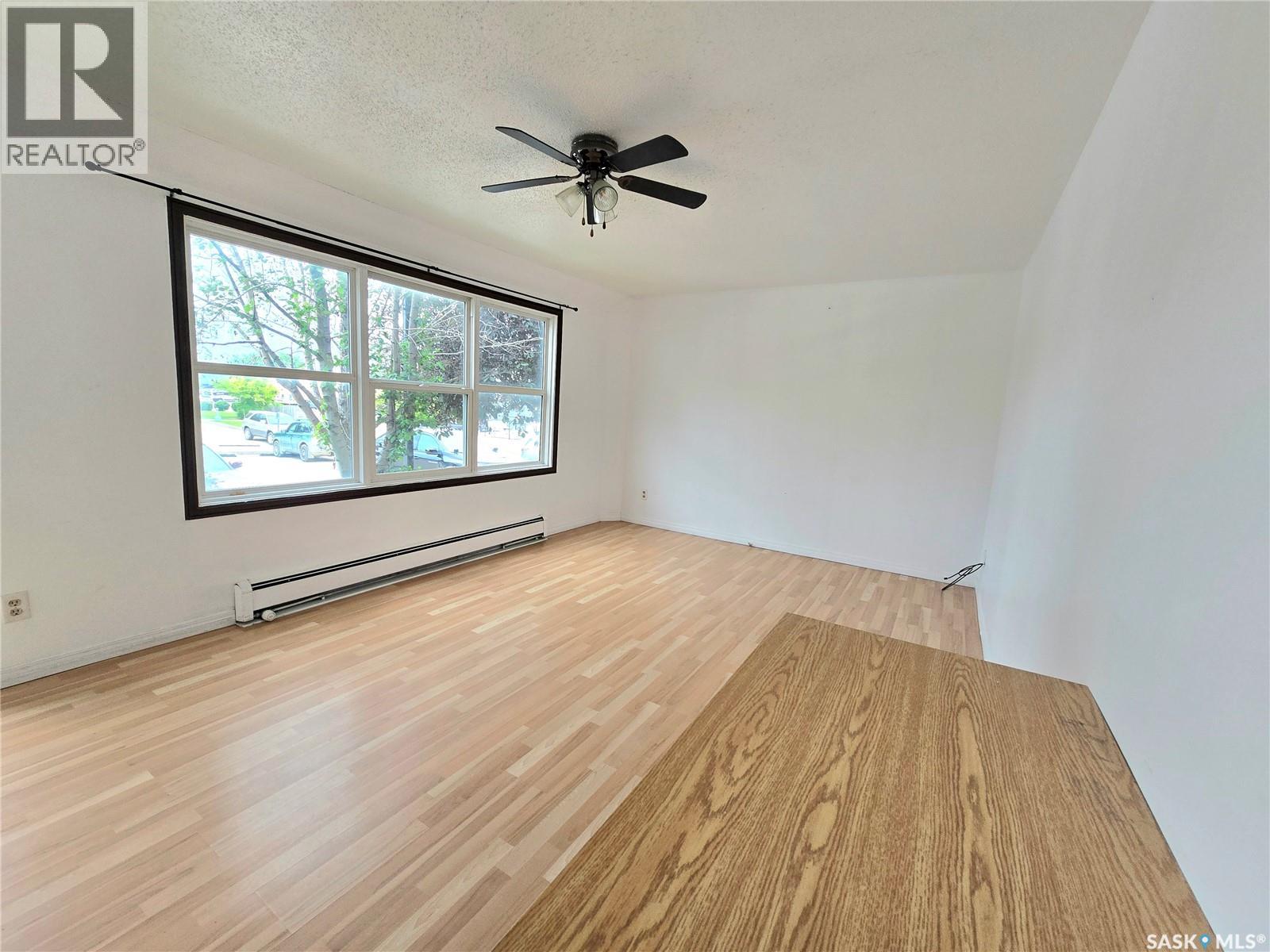 20 210 Camponi PLACE