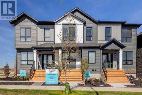 7 Silverton Glen Green SW Calgary AB T2X5B7