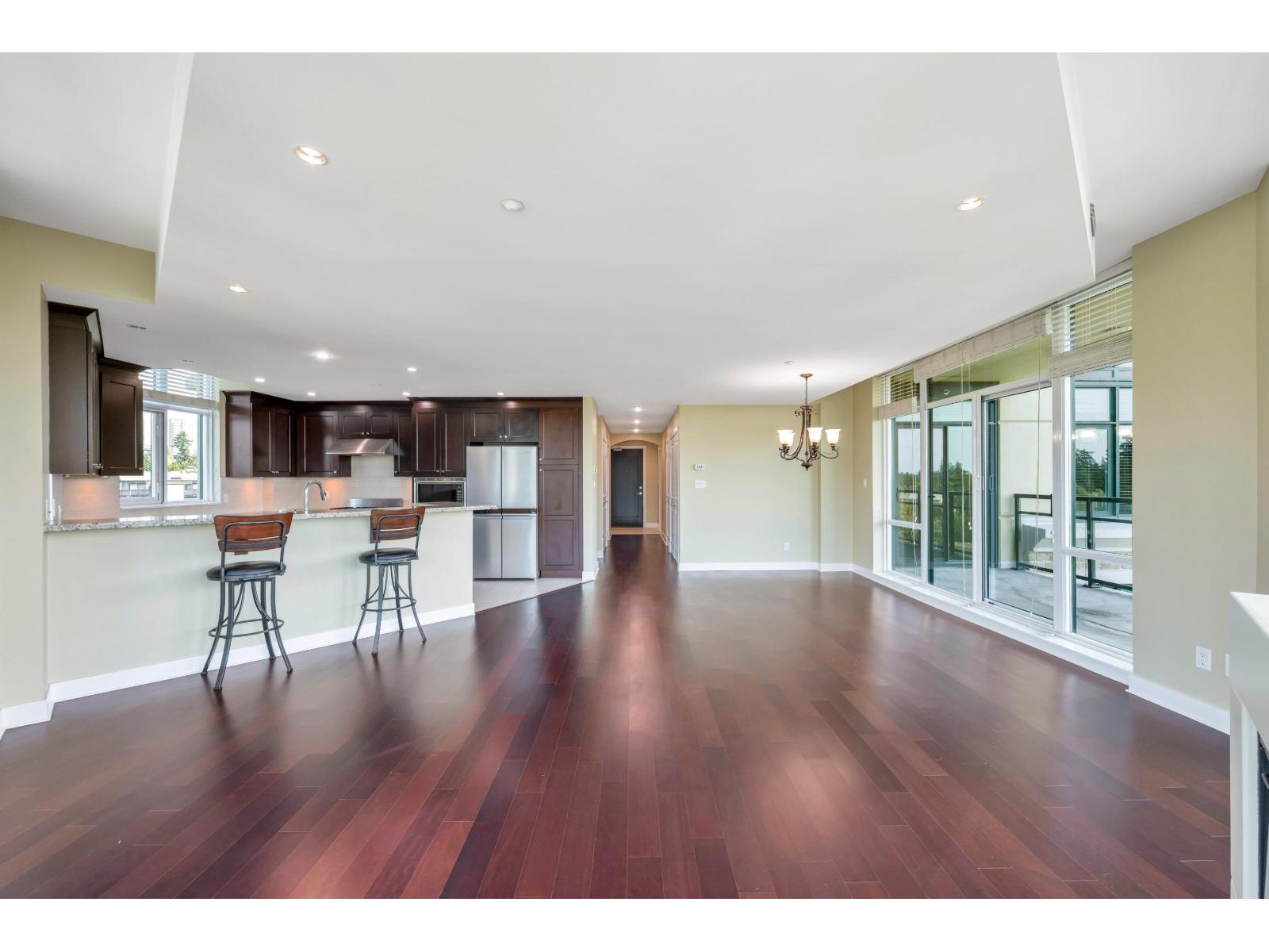 504 14824 NORTH BLUFF ROAD
