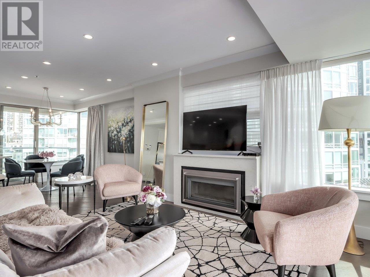 802 1600 HORNBY STREET