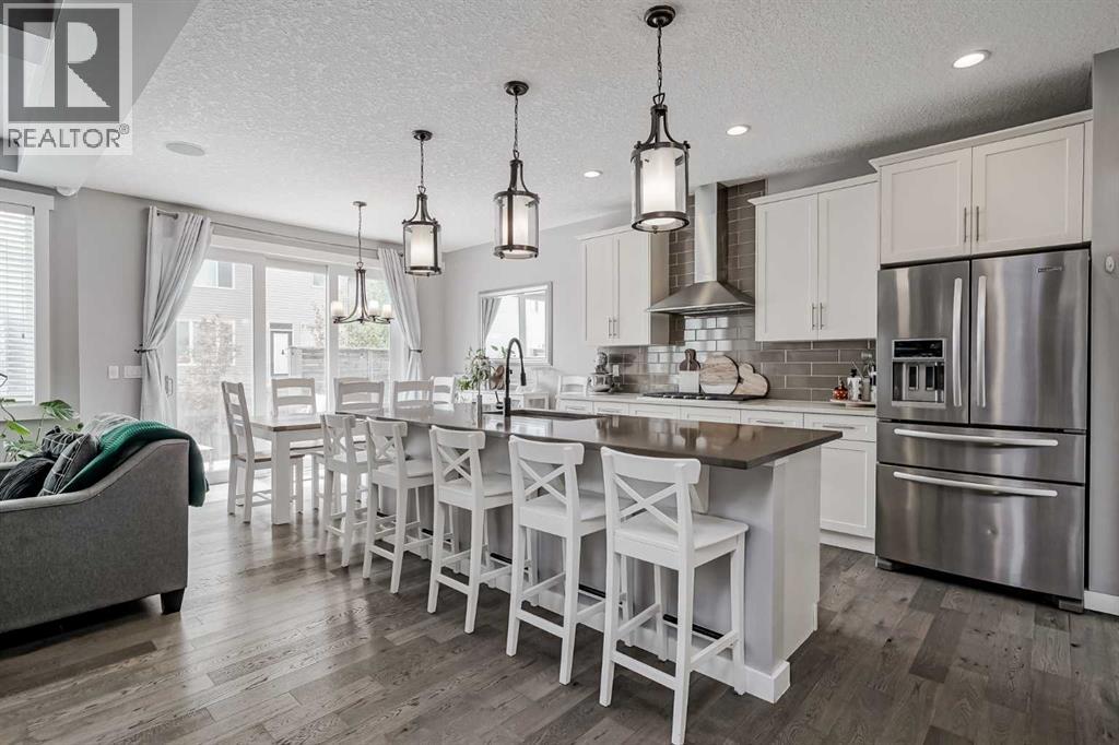 91 Nolanfield Court NW