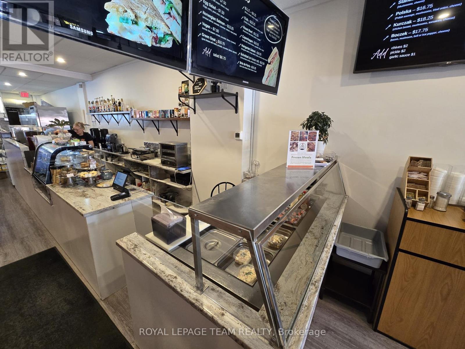 274 ELGIN STREET