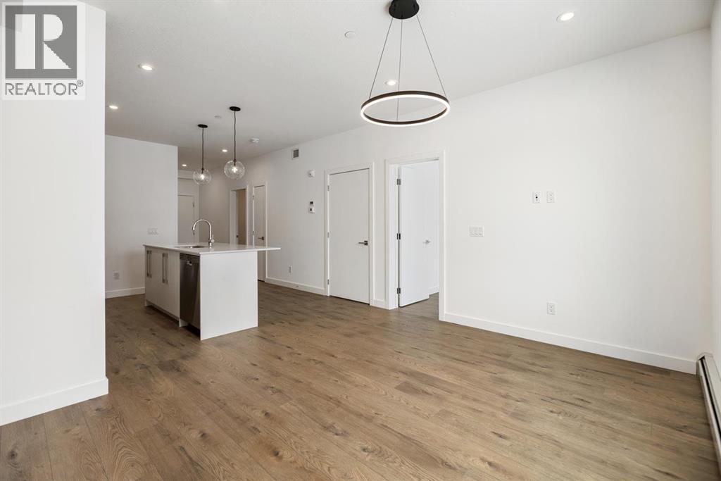 2515, 60 Skyview Ranch Road NE