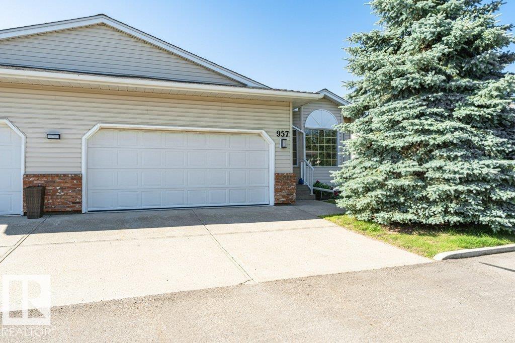 957 YOUVILLE DR W NW