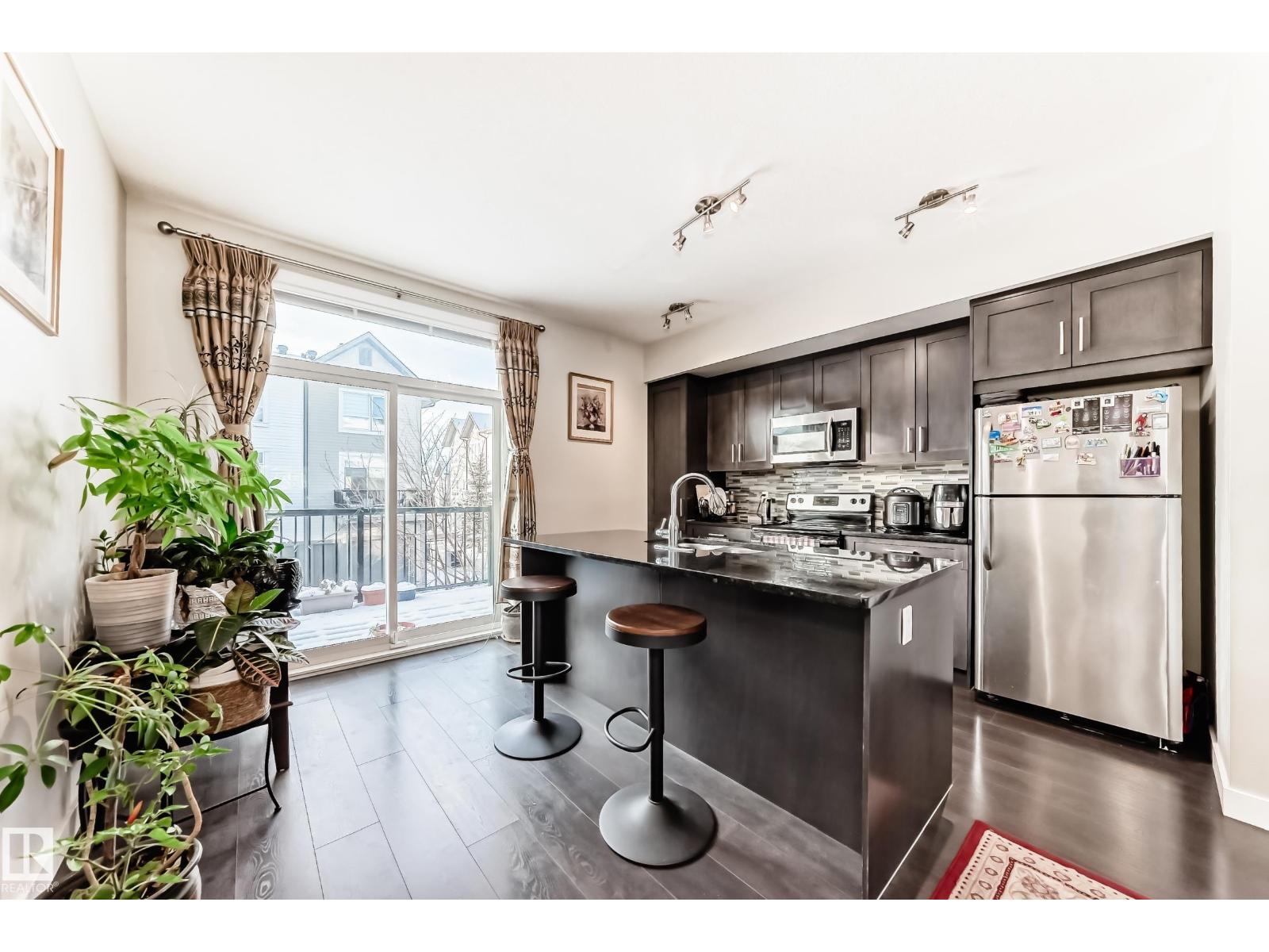 #11 2560 PEGASUS BV NW