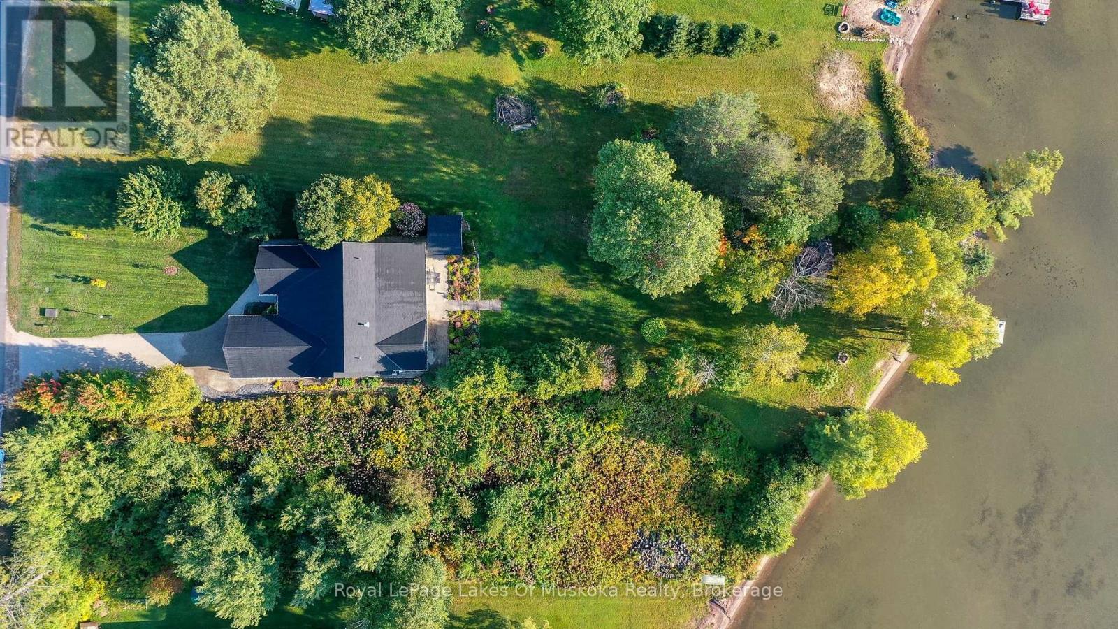 7 LAKE BERNARD DRIVE