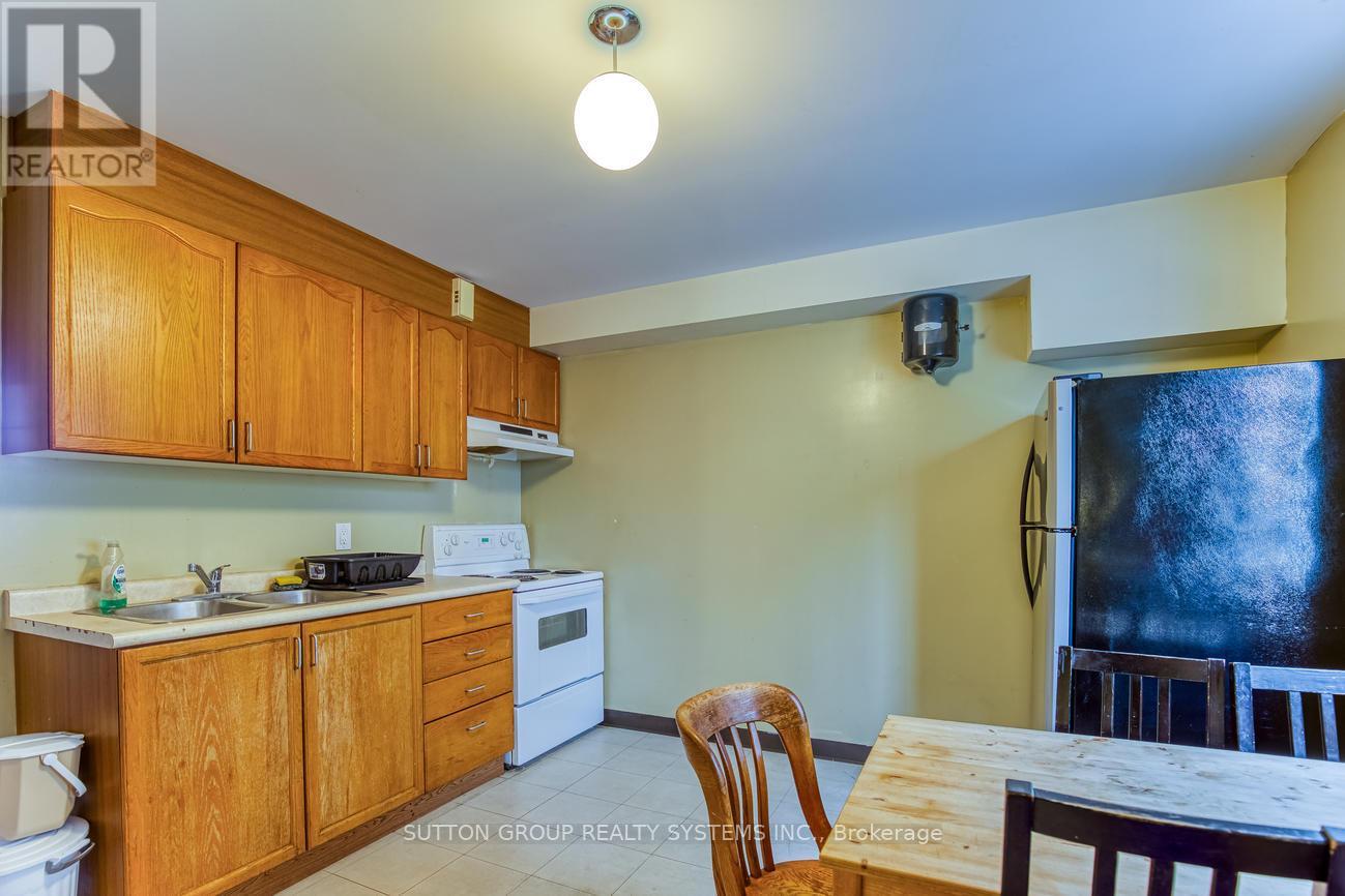 360 ERB STREET W