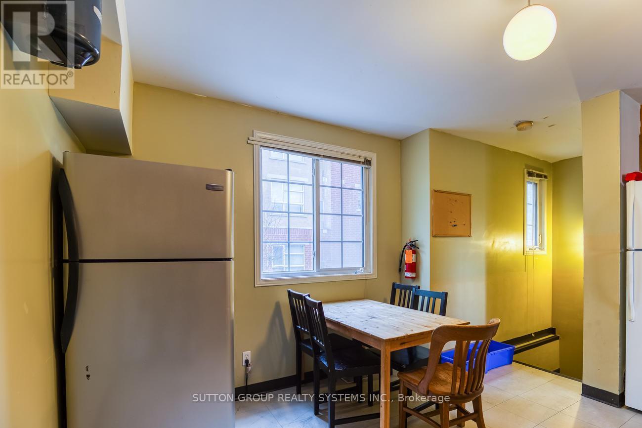 360 ERB STREET W