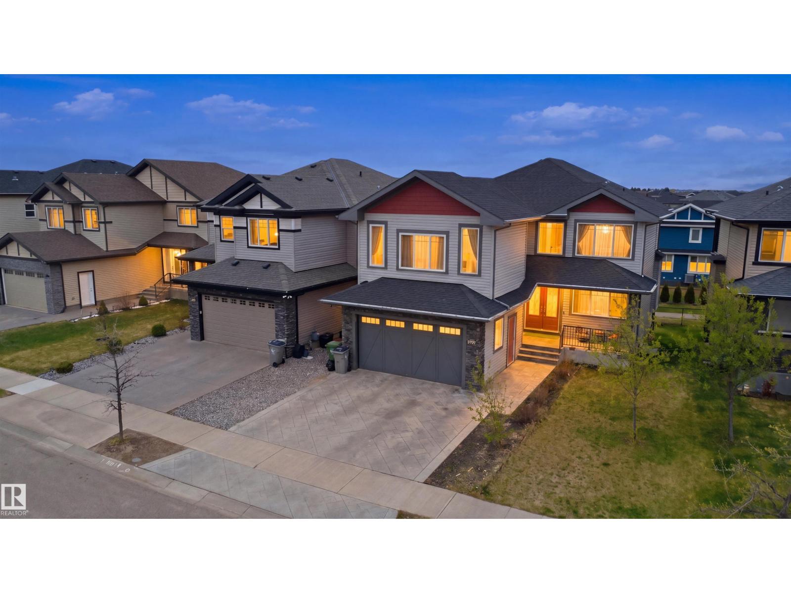 3909 49 Ave