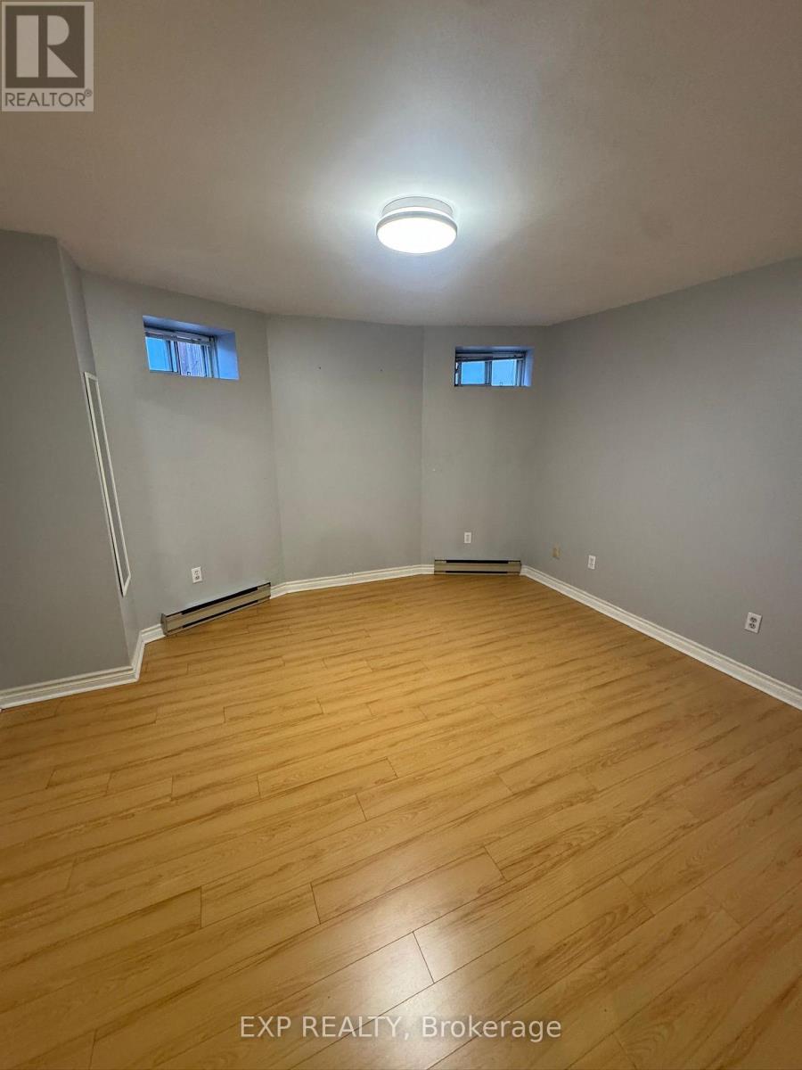 6 - 223 EVELYN AVENUE