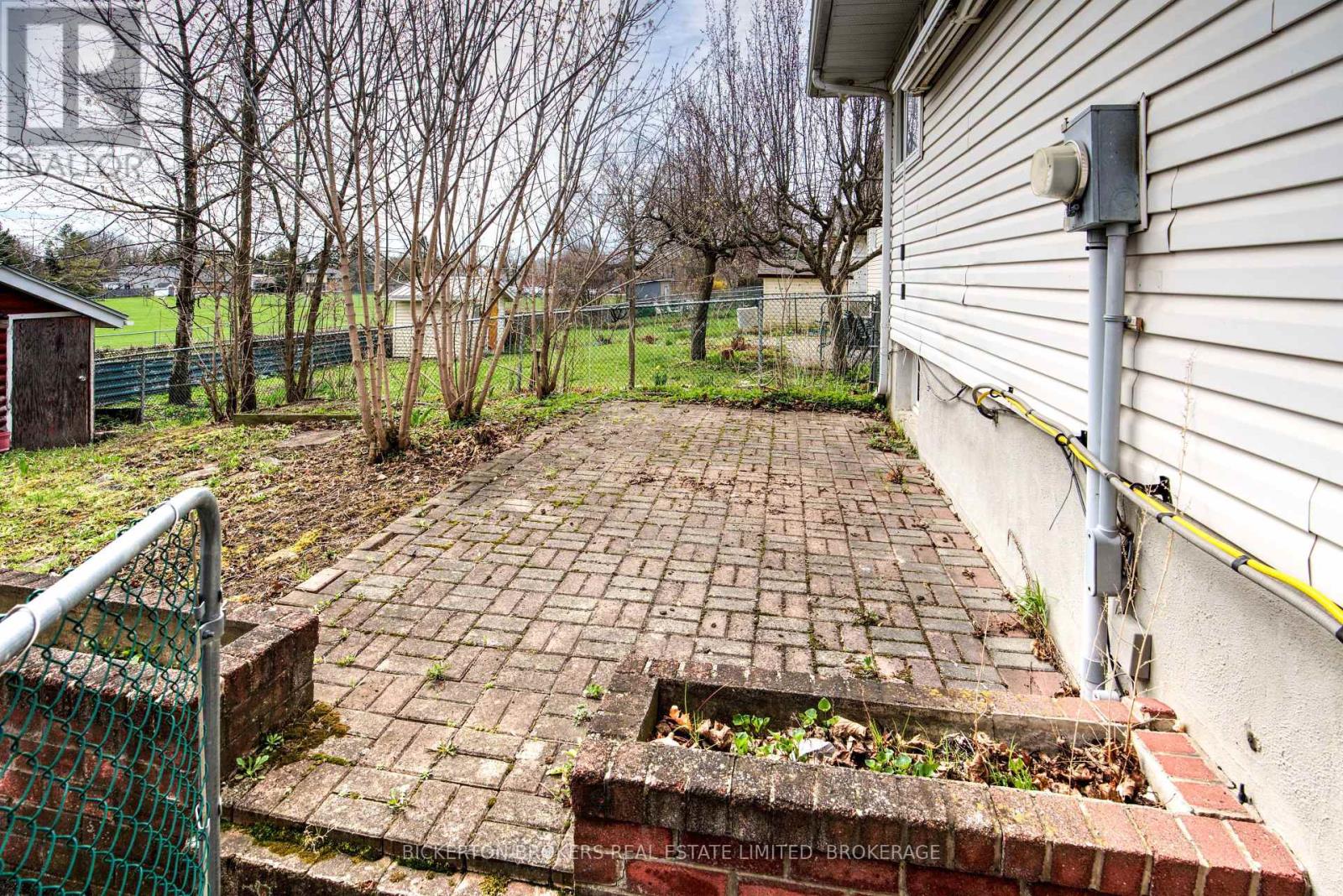 99 CALDERWOOD DRIVE