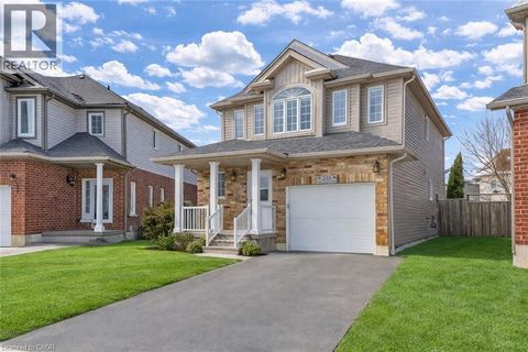 220 LEMON GRASS Crescent Kitchener ON N2N3R7