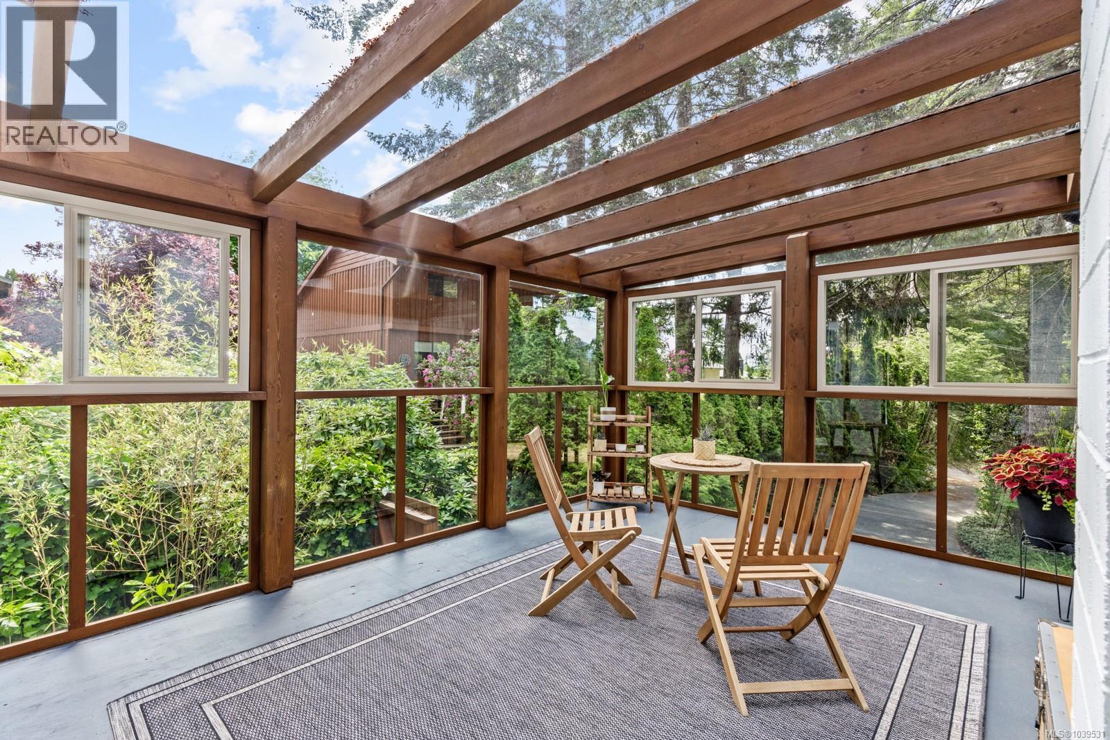 1506 Chinook Dr