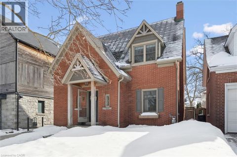 63 CLAREMONT Avenue Kitchener ON N2M2P5