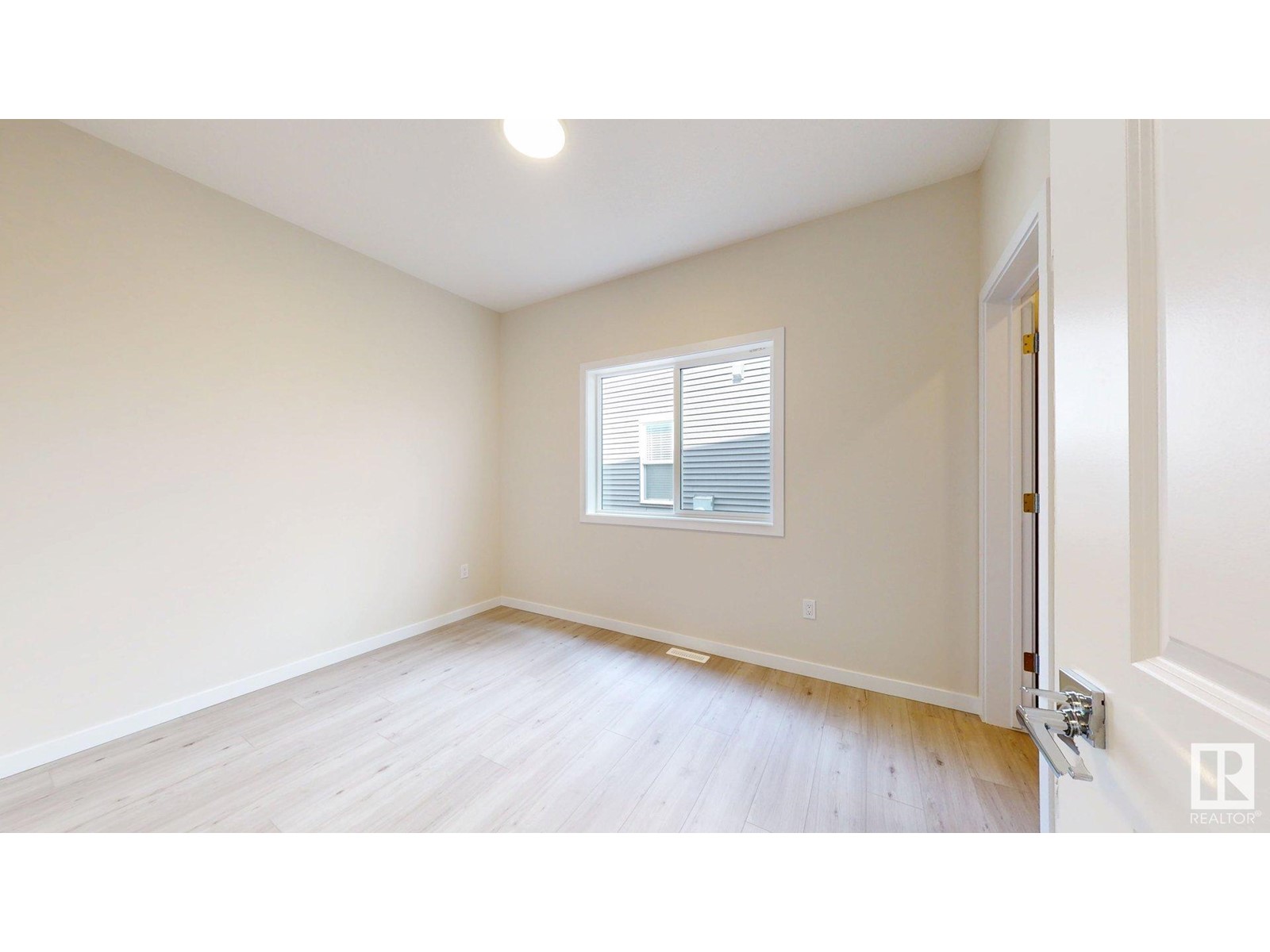 4856 HAWTHORN BEND BN SW