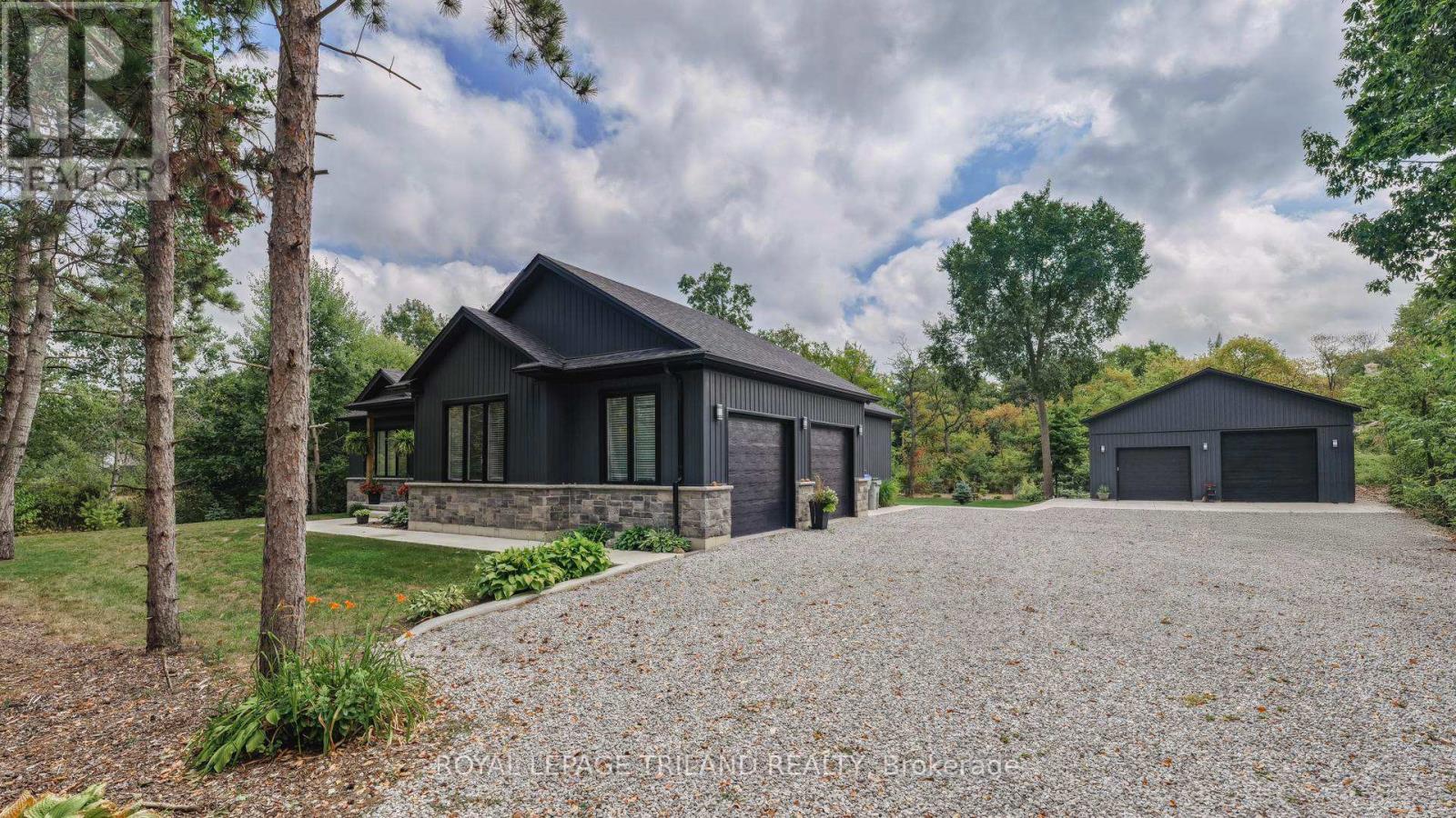 8443 GOOSEMARSH LINE