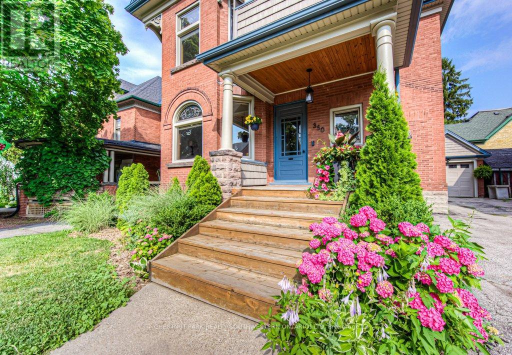 350 QUEEN STREET S