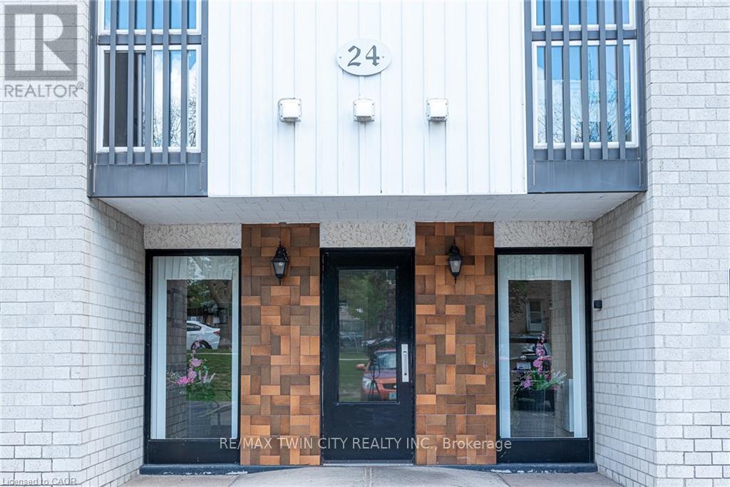 305 - 24 MOOREGATE CRESCENT