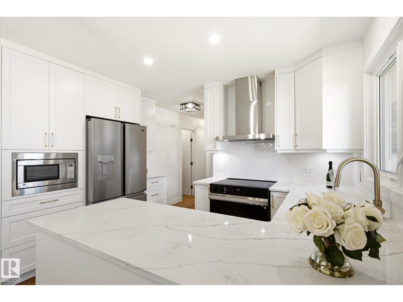4708 104A AV NW
