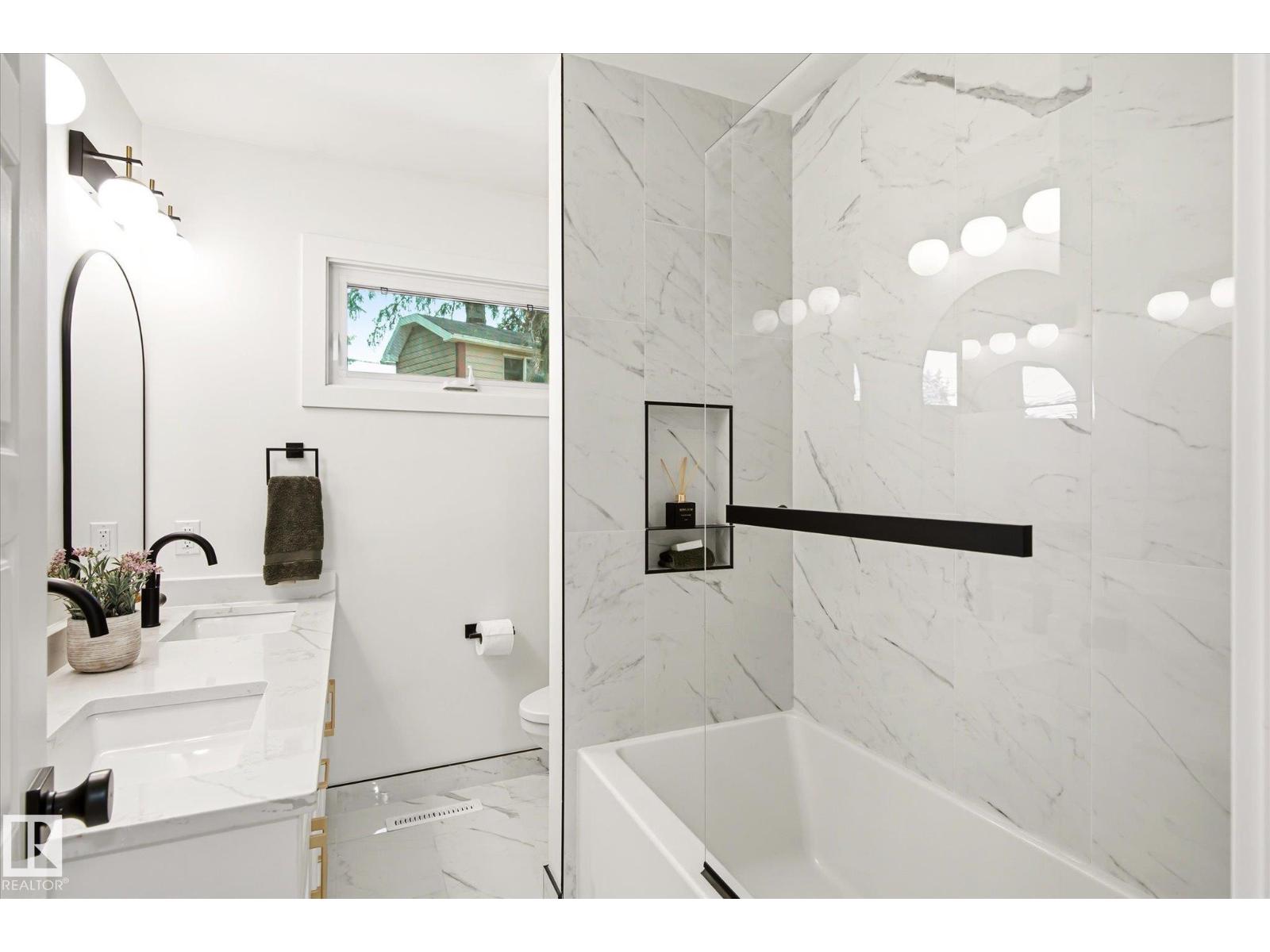 4708 104A AV NW