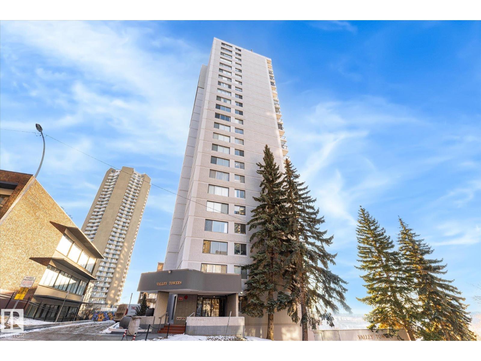 #1002 9923 103 ST NW