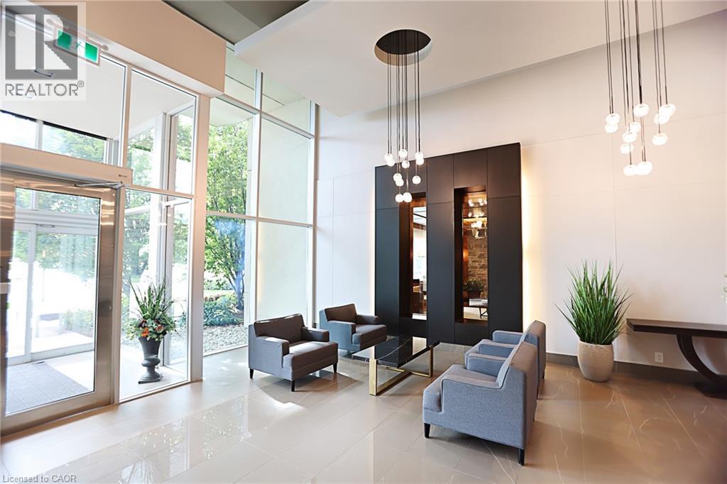 1055 SOUTHDOWN Road Unit# PH01