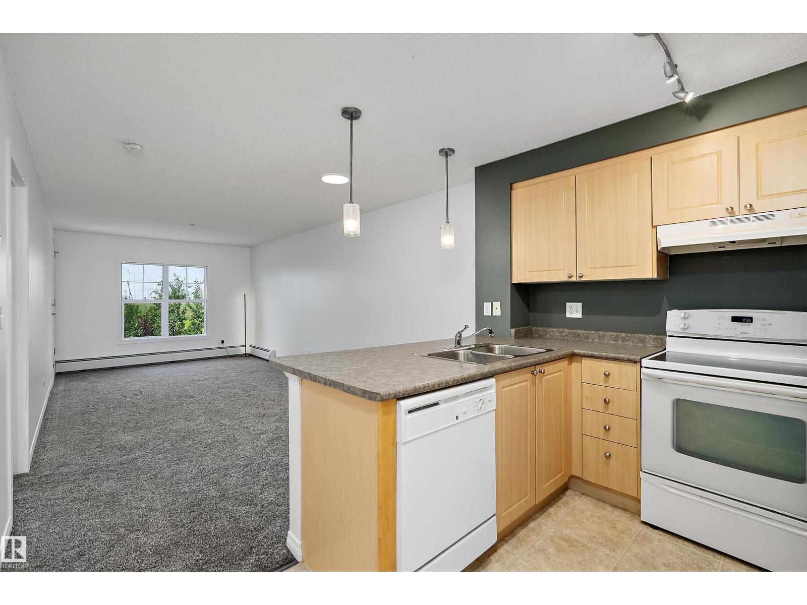 #316 636 MCALLISTER LO SW