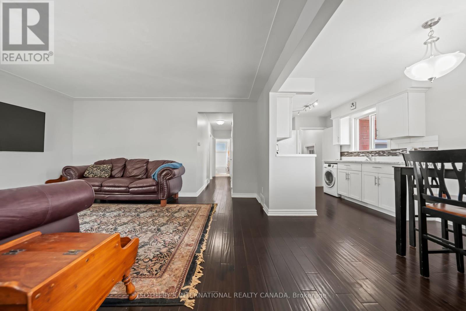 1679 HOLLEY CRESCENT