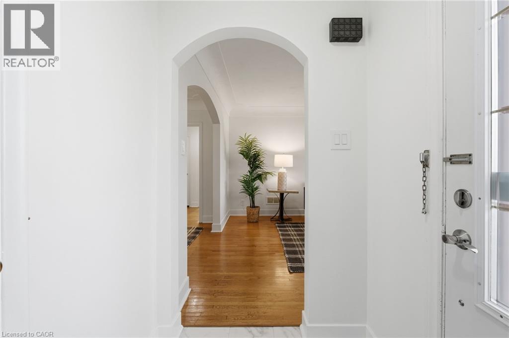 53 LIVINGSTON Avenue