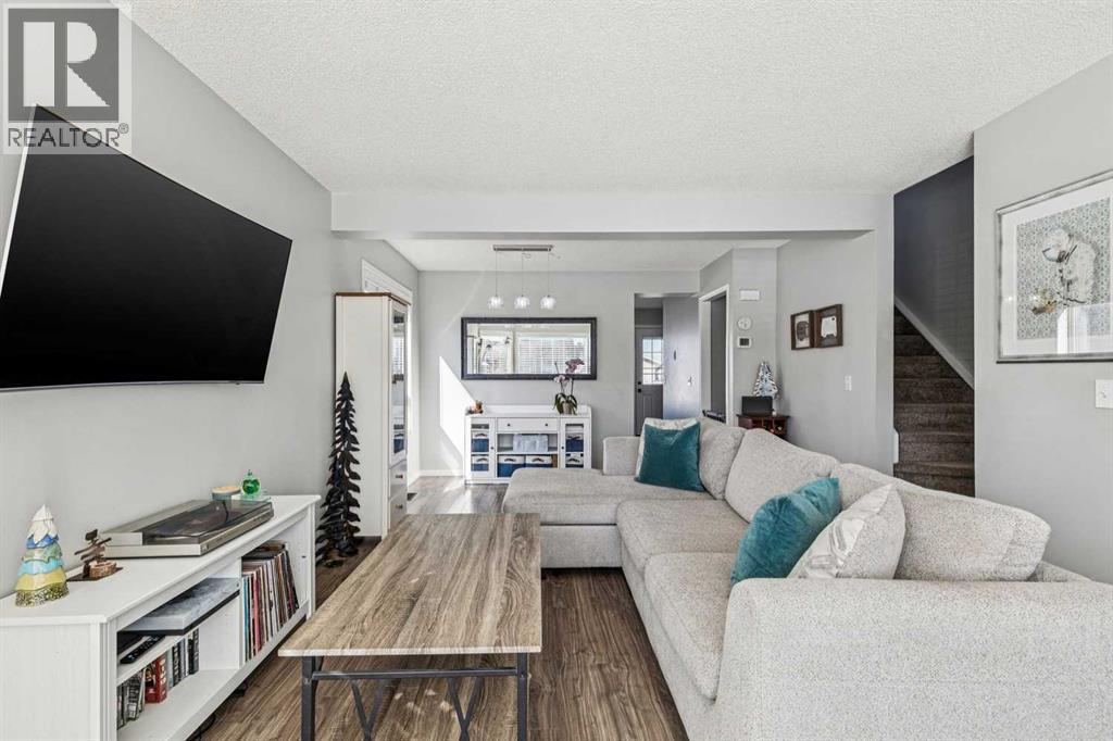 27 Rivercrest Way SE