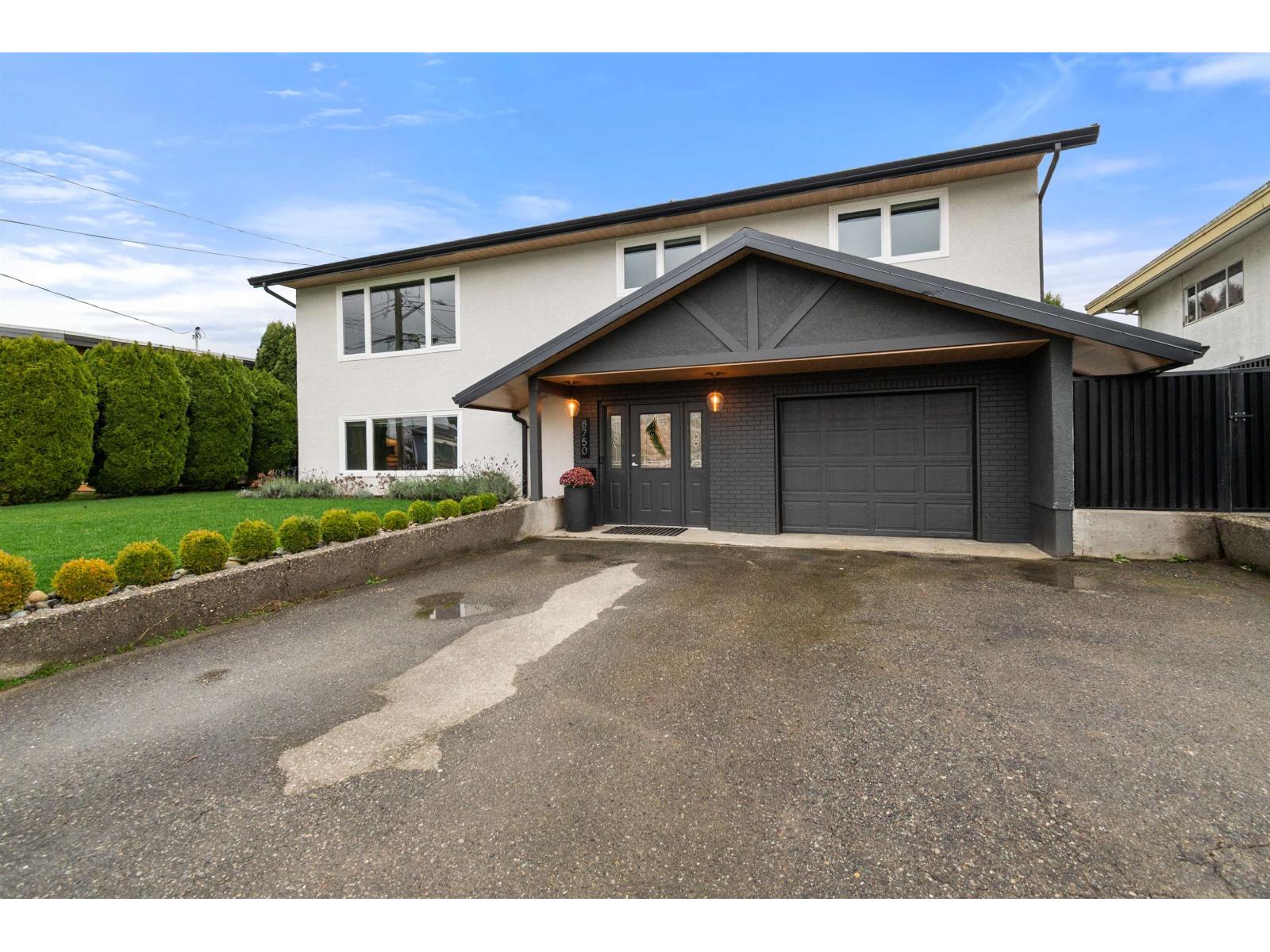 8750 BUTCHART STREET|Chilliwack Proper South