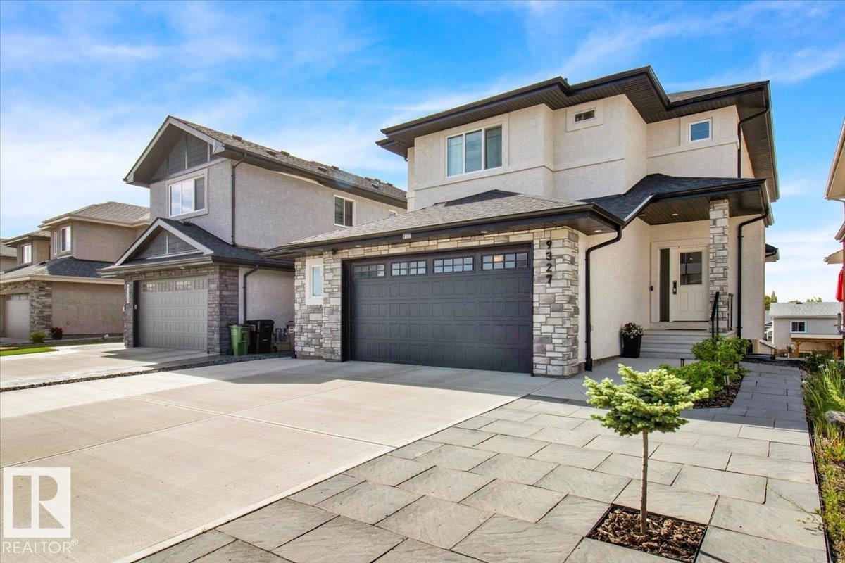 9327 181 AV NW