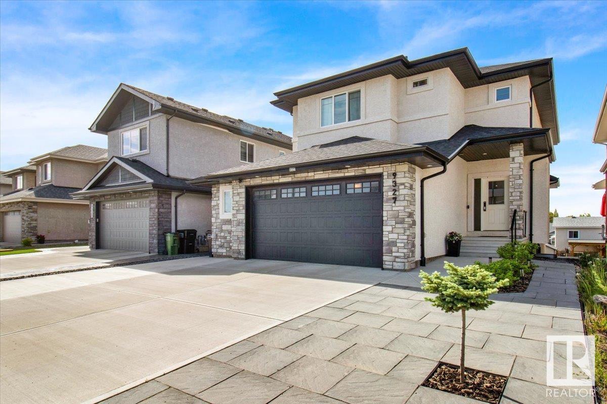9327 181 AV NW