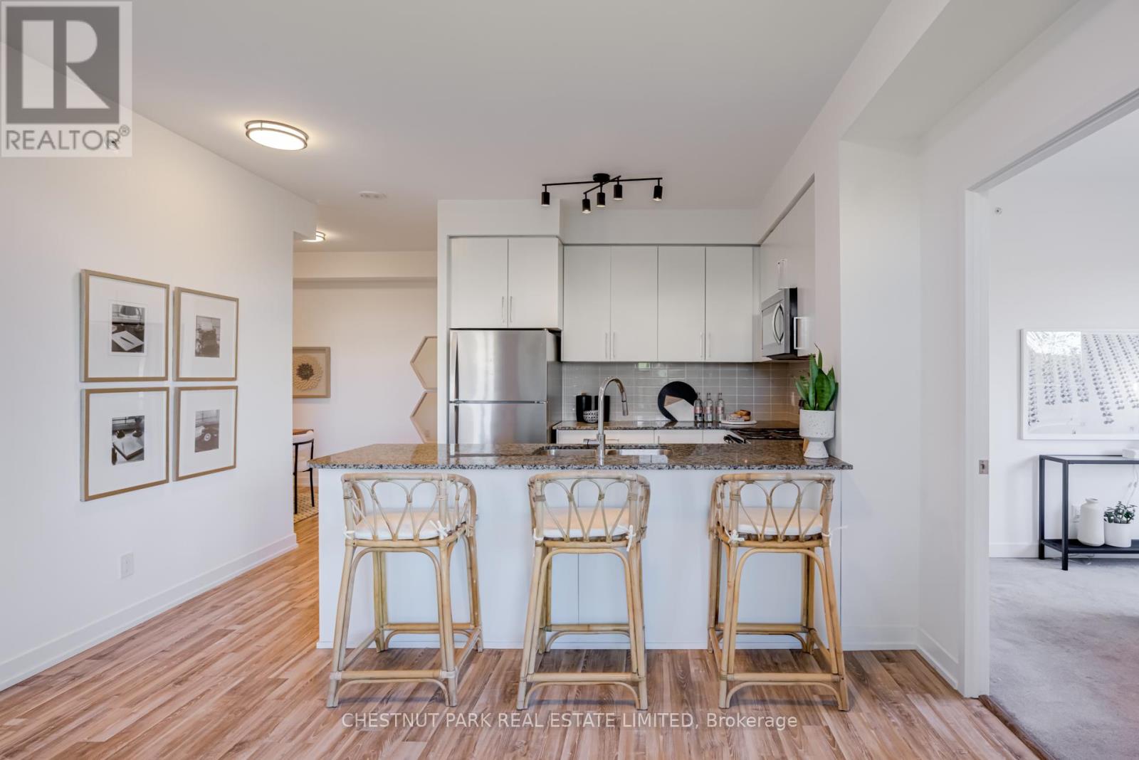 205 - 840 QUEENS PLATE DRIVE