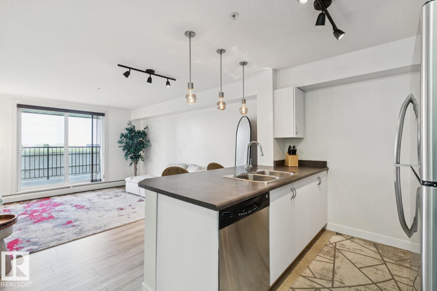 #126 920 156 ST NW NW