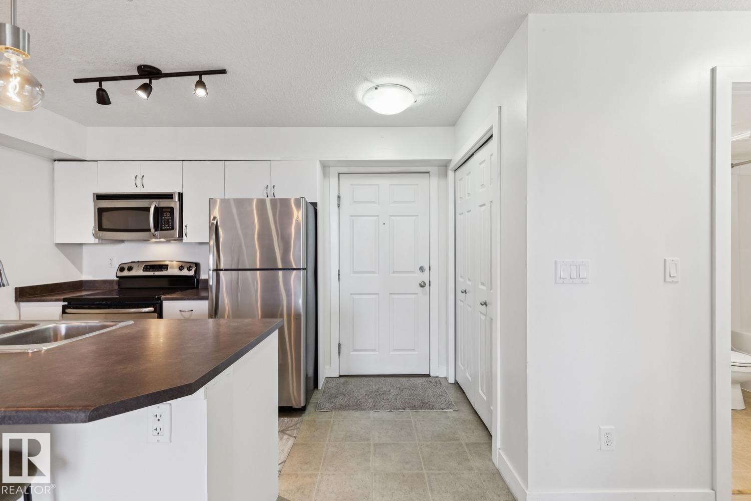 #126 920 156 ST NW NW