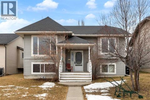 403 John Street SW Diamond Valley AB T0L2A0