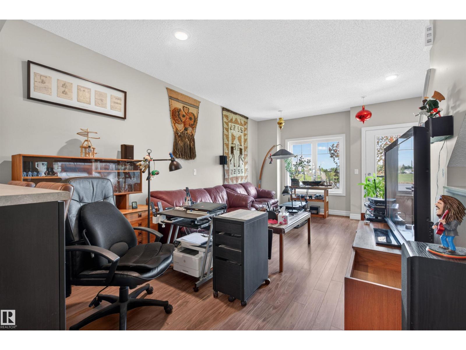 #111 804 WELSH DR SW