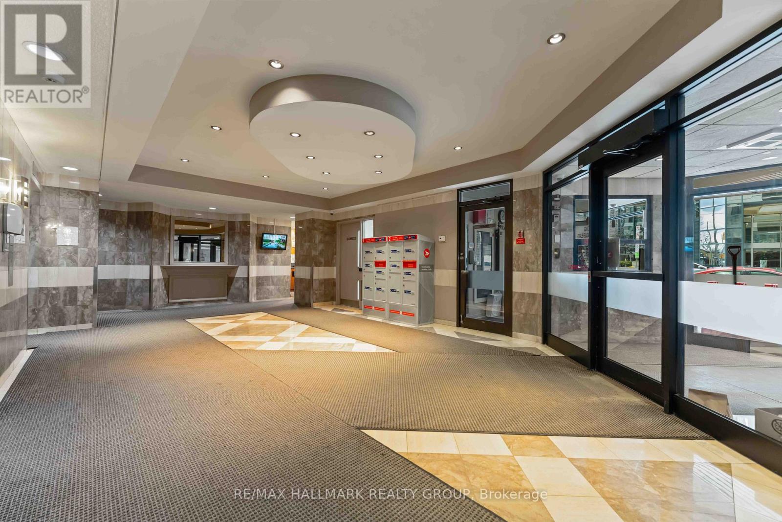 1804 - 199 KENT STREET